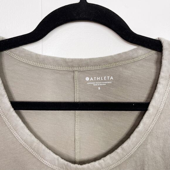 Athleta Boxy Fit Scoop Neck Short Sleeve Tee Sage Green Small Cotton Curved Hem - Picture 5 of 5